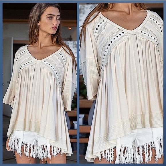 🆕🌿🤍POL: CREAM Top w/Studs SMALL - Picture 1 of 9